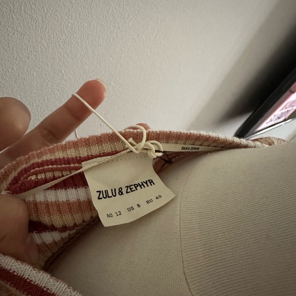 Zulu and Zephyr Catalan Knit Dress - Picture 9 of 10